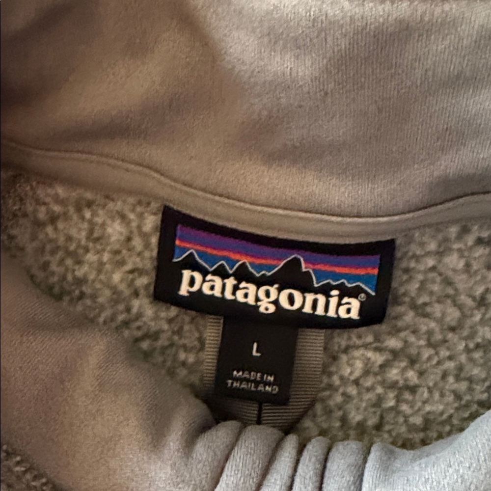 Patagonia Women's Light Gray Quarter-Zip Sweater - Picture 2 of 7